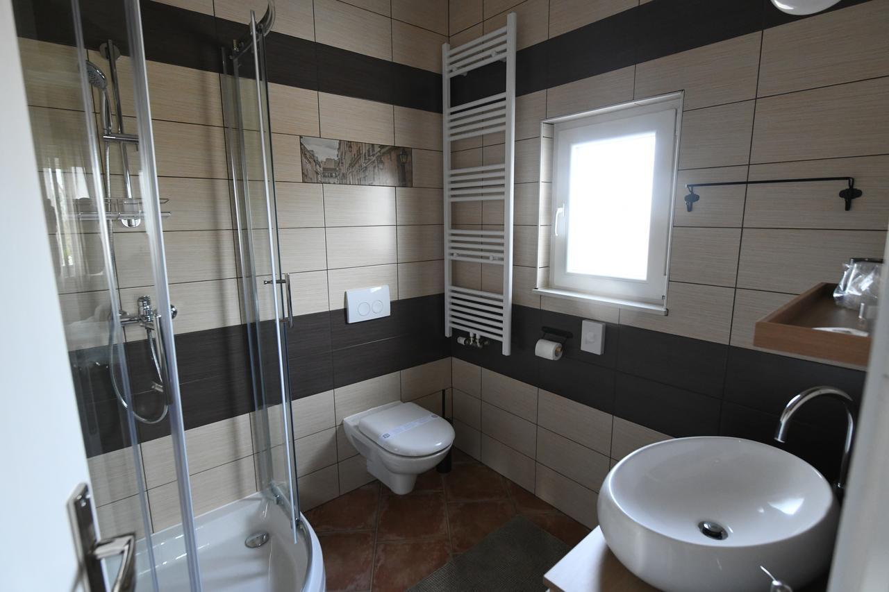 Bed and Breakfast Klet Cinkus Hrvatski Leskovac Exterior foto